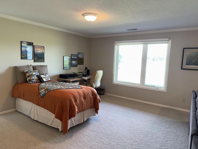 3350 Bayside COURT, La Crosse, WI 54601