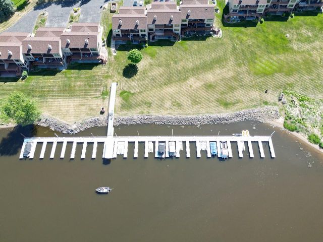 3350 Bayside COURT, La Crosse, WI 54601