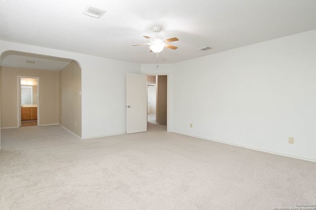 8426 Cross Spring, San Antonio, TX 78251