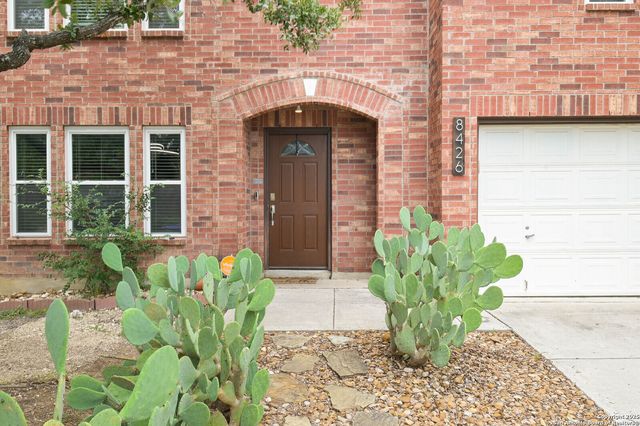 8426 Cross Spring, San Antonio, TX 78251