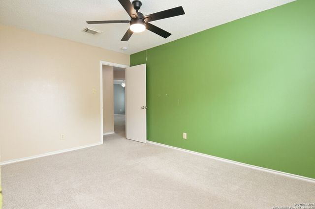 8426 Cross Spring, San Antonio, TX 78251