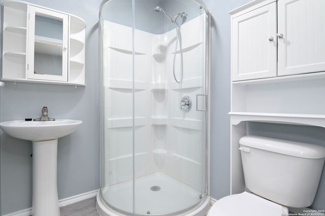 8426 Cross Spring, San Antonio, TX 78251