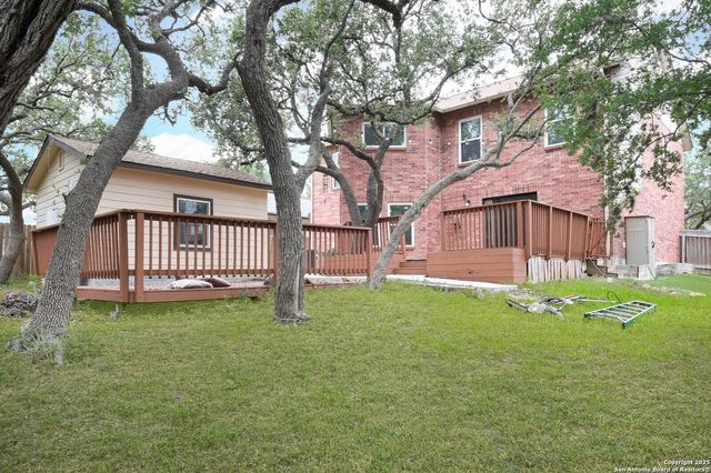 8426 Cross Spring, San Antonio, TX 78251
