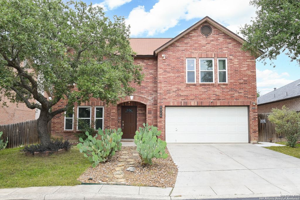 8426 Cross Spring, San Antonio, TX 78251