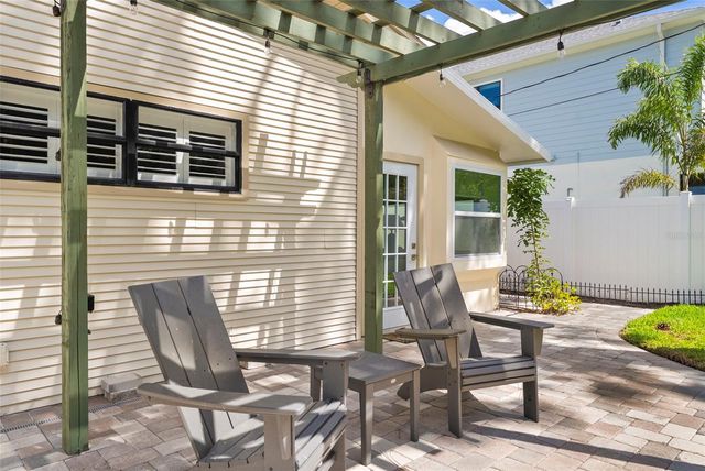 3906 W VASCONIA STREET, Tampa, FL 33629