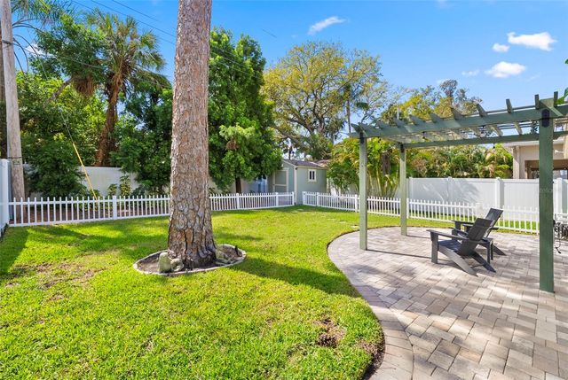 3906 W VASCONIA STREET, Tampa, FL 33629