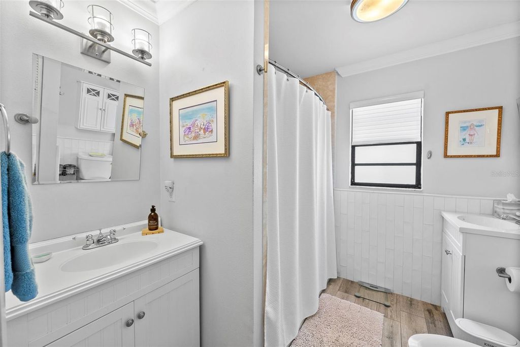 Image 20 of property listing at 3906 W VASCONIA STREET, Tampa, FL 33629