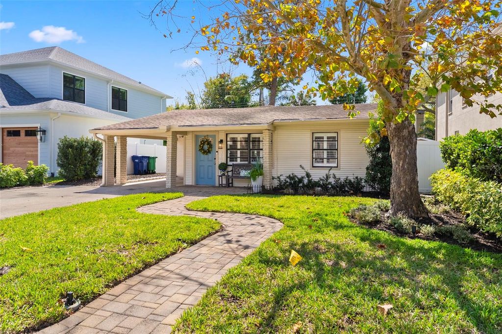 Image 35 of property listing at 3906 W VASCONIA STREET, Tampa, FL 33629