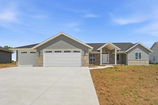 221 KERRIGAN DRIVE, Wrightstown, WI 54180