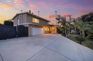2167 Sunset Dr, Escondido, CA 92025