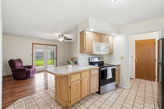 608 W Washington Street, New Carlisle, OH 45344