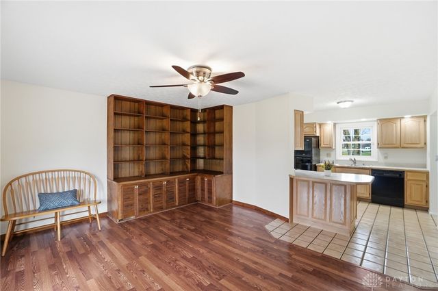 608 W Washington Street, New Carlisle, OH 45344