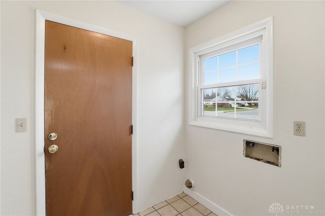 608 W Washington Street, New Carlisle, OH 45344