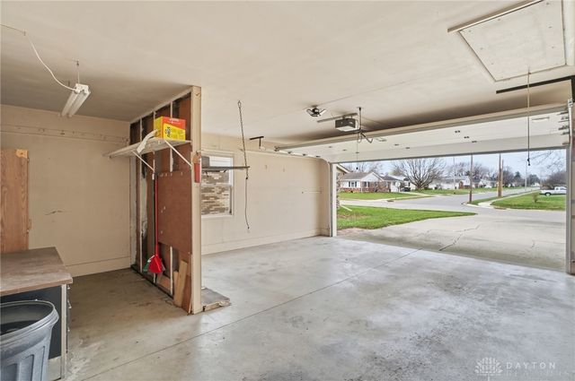 608 W Washington Street, New Carlisle, OH 45344