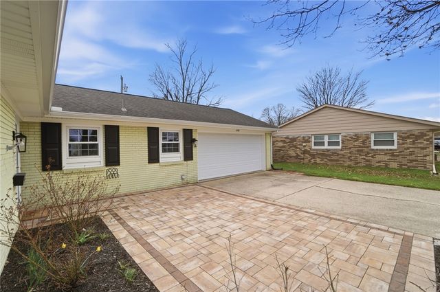 608 W Washington Street, New Carlisle, OH 45344