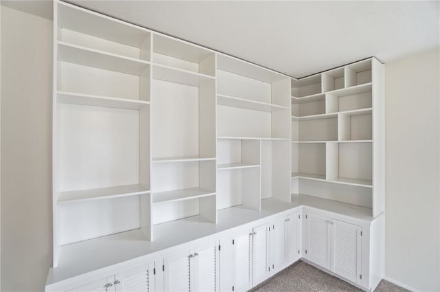 608 W Washington Street, New Carlisle, OH 45344