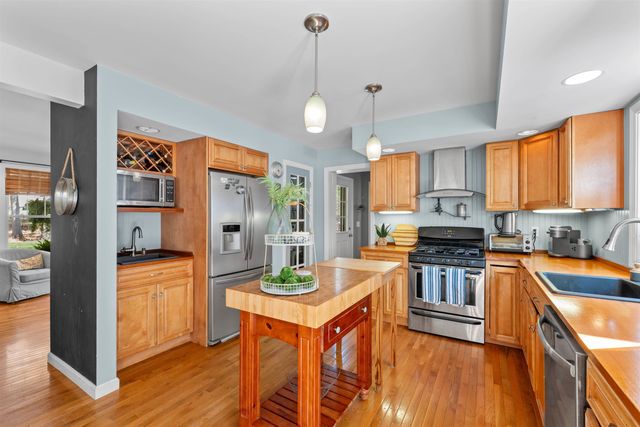 208 Benjamin Wentworth Drive, Tamworth, NH 03817