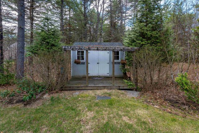 208 Benjamin Wentworth Drive, Tamworth, NH 03817