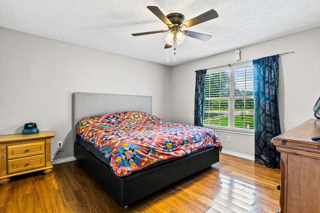 114 Dickens S, Livingston, TX 77351