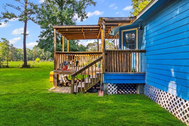 114 Dickens S, Livingston, TX 77351