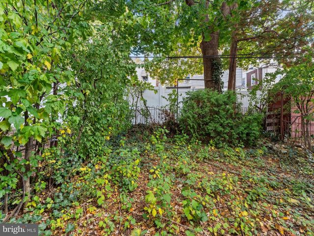 5413 N LAWRENCE ST, Philadelphia, PA 19120