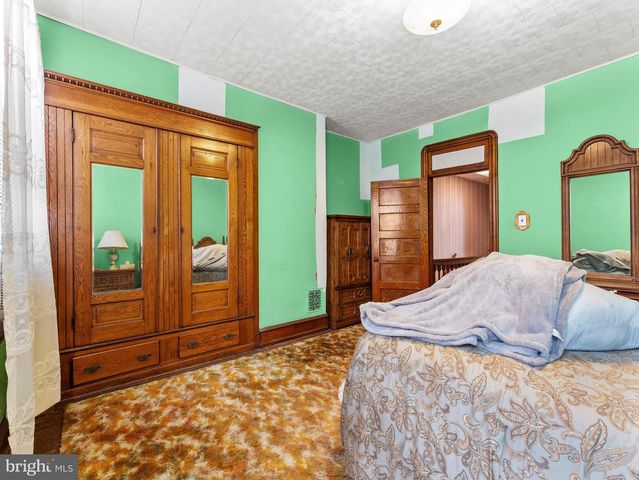 5413 N LAWRENCE ST, Philadelphia, PA 19120