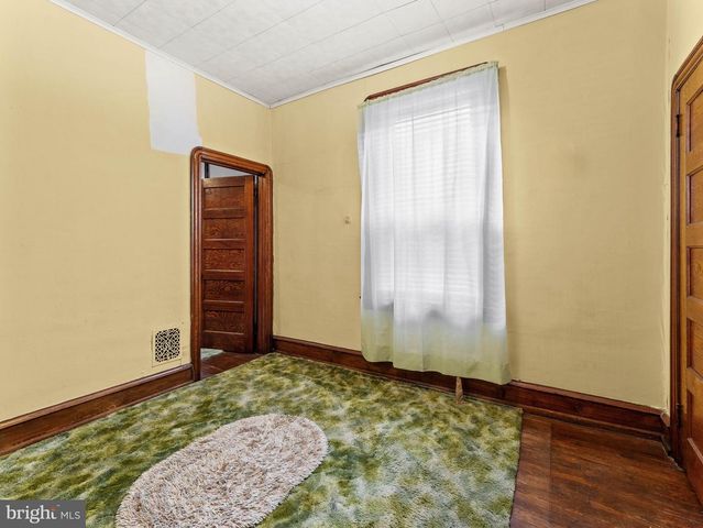 5413 N LAWRENCE ST, Philadelphia, PA 19120