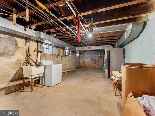 5413 N LAWRENCE ST, Philadelphia, PA 19120