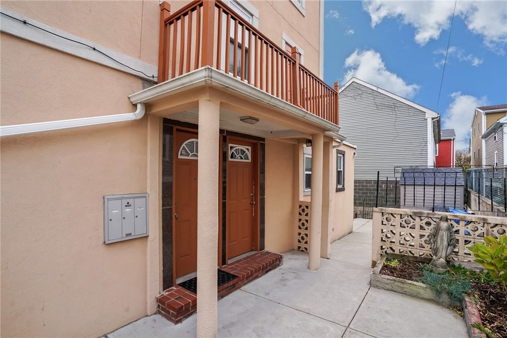 73 Trenton Street, Providence, RI 02906