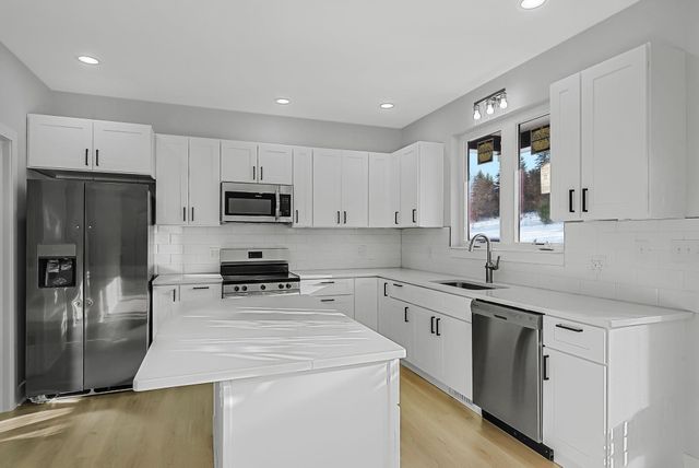 1713 Vanderlip Road, Traverse City, MI 49686