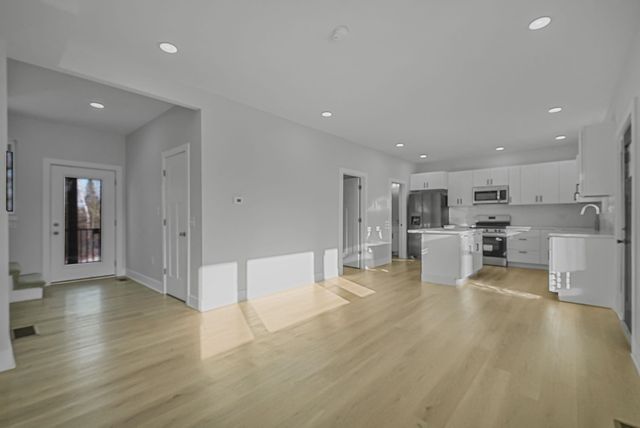 1713 Vanderlip Road, Traverse City, MI 49686