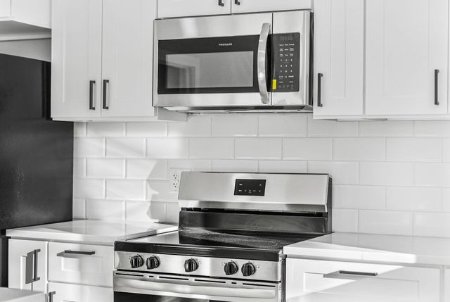 1713 Vanderlip Road, Traverse City, MI 49686