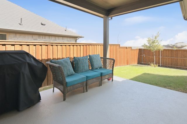 201 Pintail Lane, Rhome, TX 76078