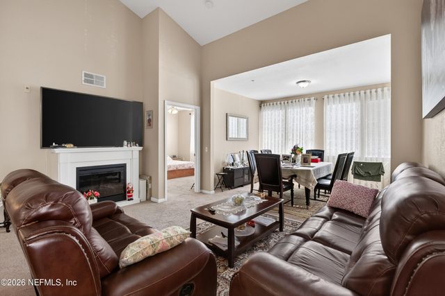8550 TOUCHTON Road 2221, Jacksonville, FL 32216