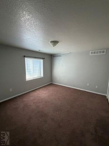 662 S Bayfield Ave, Pueblo West, CO 81007