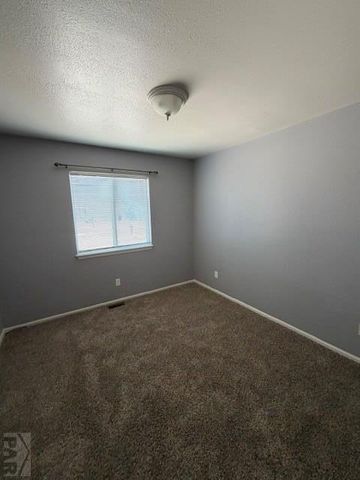 662 S Bayfield Ave, Pueblo West, CO 81007