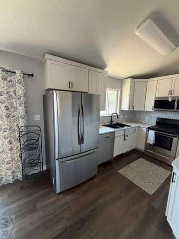 662 S Bayfield Ave, Pueblo West, CO 81007