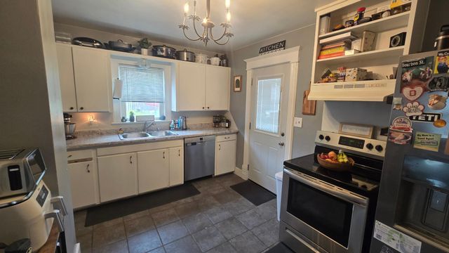 1208 5th Avenue NW, Austin, MN 55912