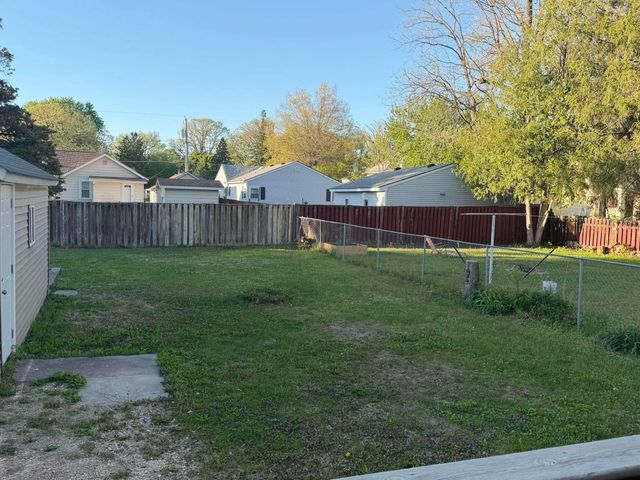 1208 5th Avenue NW, Austin, MN 55912