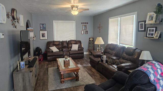 1208 5th Avenue NW, Austin, MN 55912