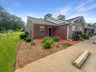 128 Colson Village Ct, Dover, TN 37058