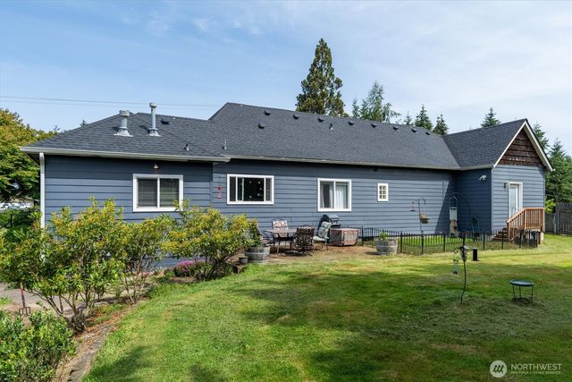 2102 Mt Brynion Road, Kelso, WA 98626