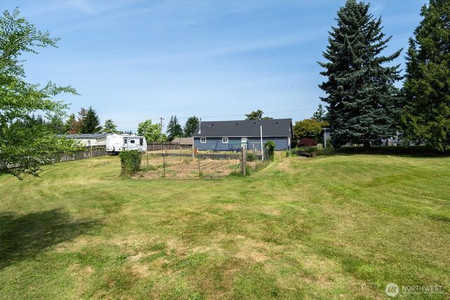 2102 Mt Brynion Road, Kelso, WA 98626