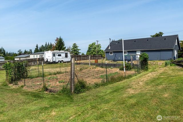2102 Mt Brynion Road, Kelso, WA 98626
