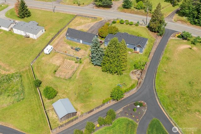 2102 Mt Brynion Road, Kelso, WA 98626