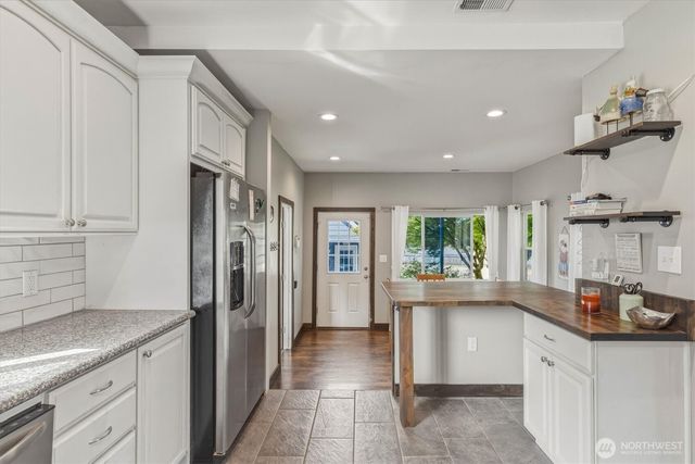 2102 Mt Brynion Road, Kelso, WA 98626