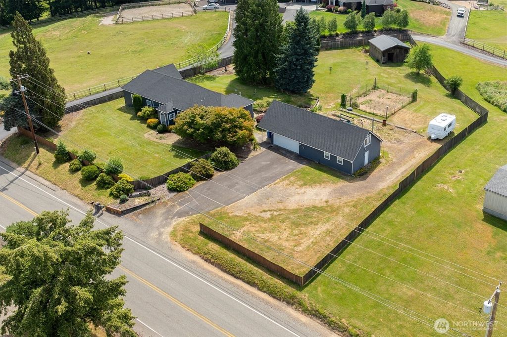 2102 Mt Brynion Road, Kelso, WA 98626