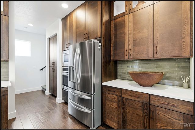 6934 E Highland Valley Rd, Boise, ID 83716