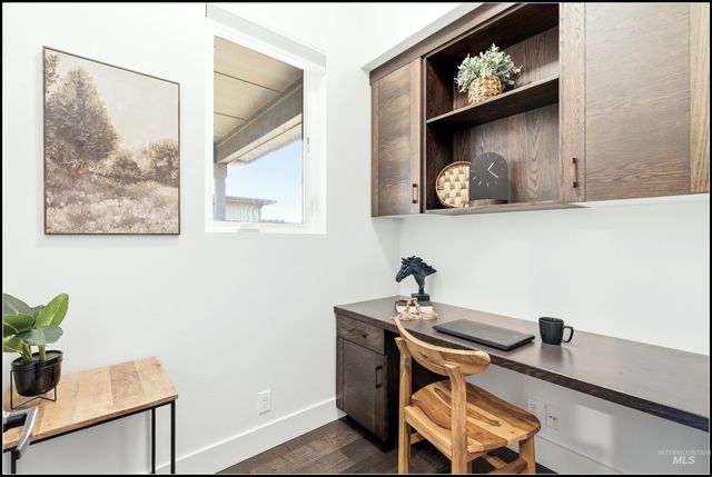 6934 E Highland Valley Rd, Boise, ID 83716