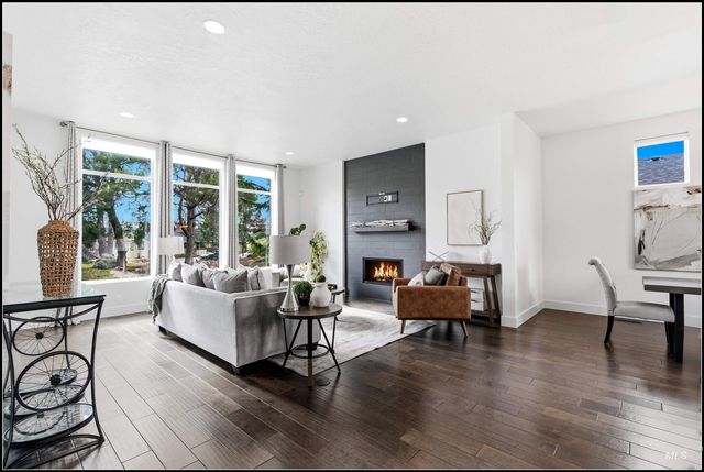 6934 E Highland Valley Rd, Boise, ID 83716